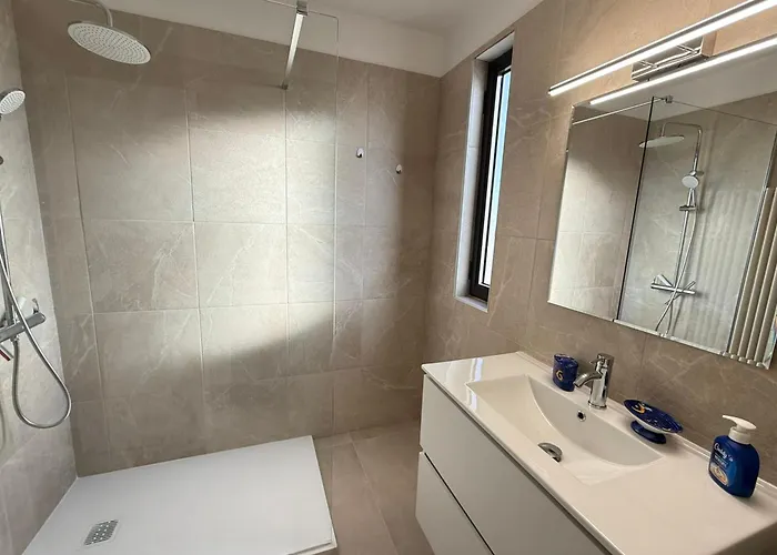 06do Beau Rénové Face à La Antibes